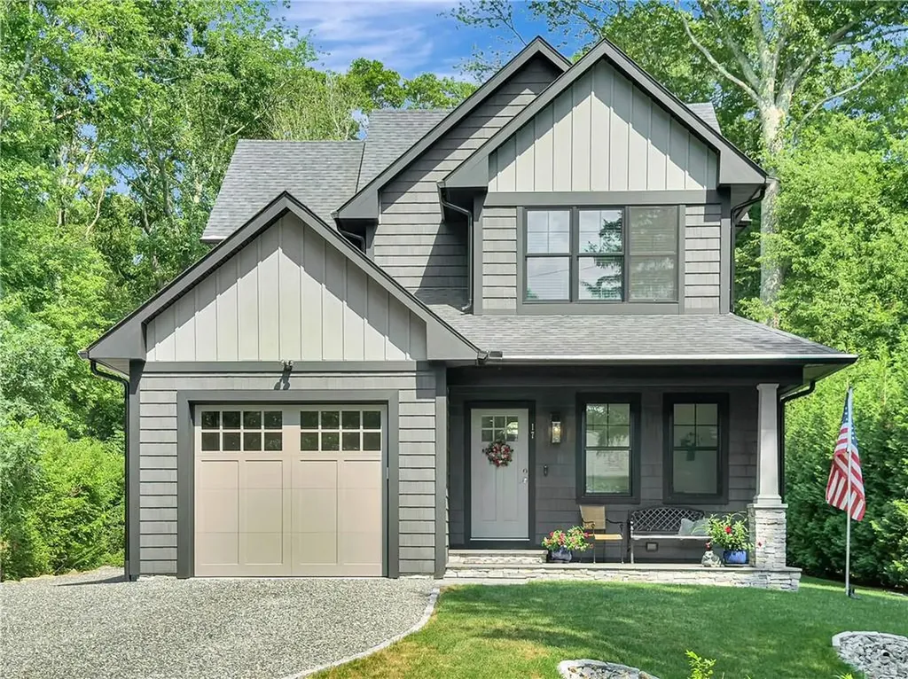 17 Red Feather Trail N South Kingstown RI 02879