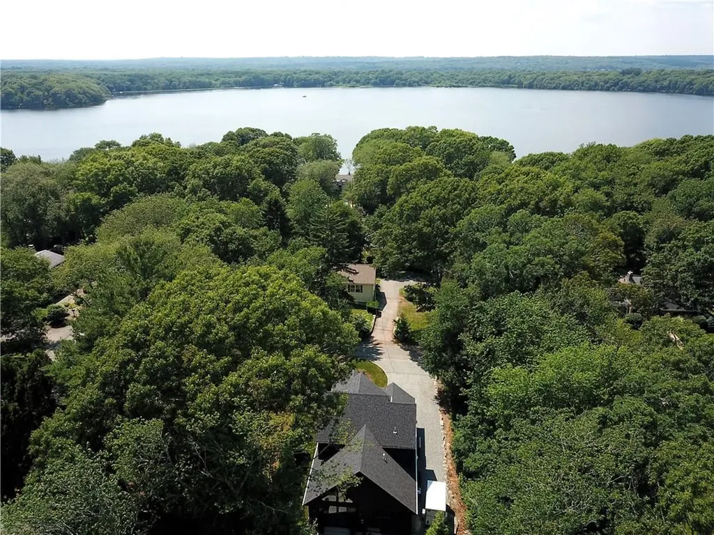 17 Red Feather Trail N South Kingstown RI 02879