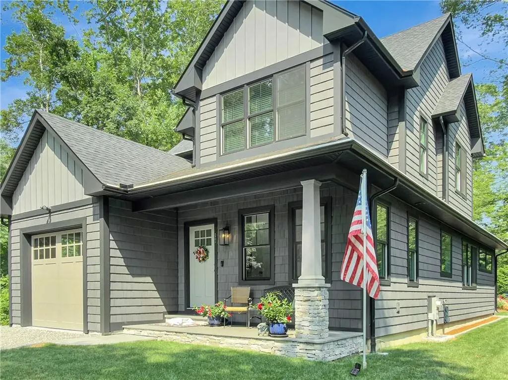 17 Red Feather Trail N South Kingstown RI 02879