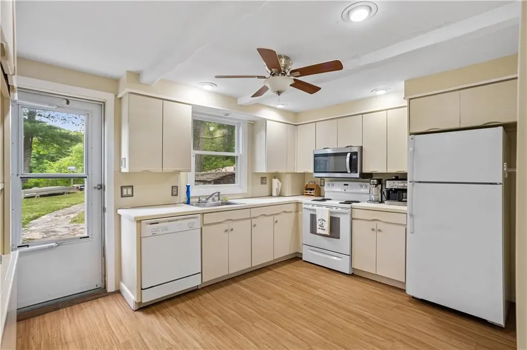 2465 Harkney Hill Road Coventry RI 02816