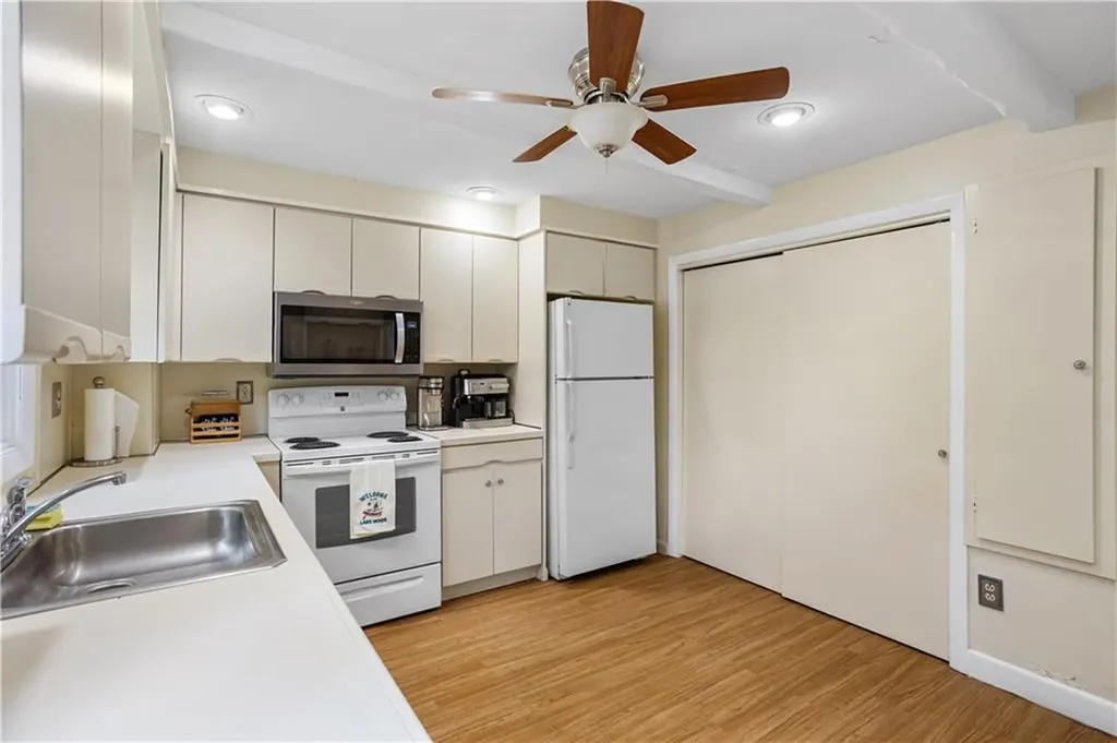 2465 Harkney Hill Road Coventry RI 02816