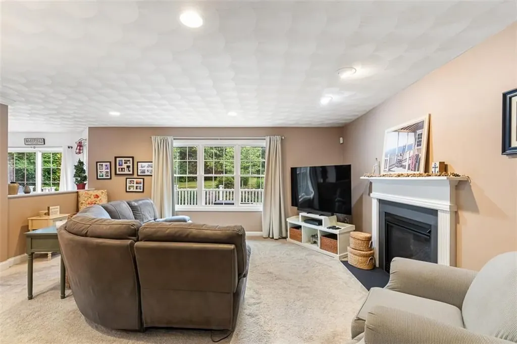 104 Birchwood Drive South Kingstown RI 02879