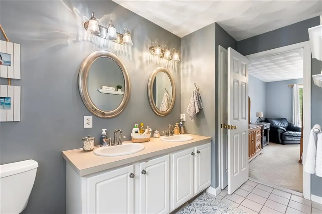 104 Birchwood Drive South Kingstown RI 02879