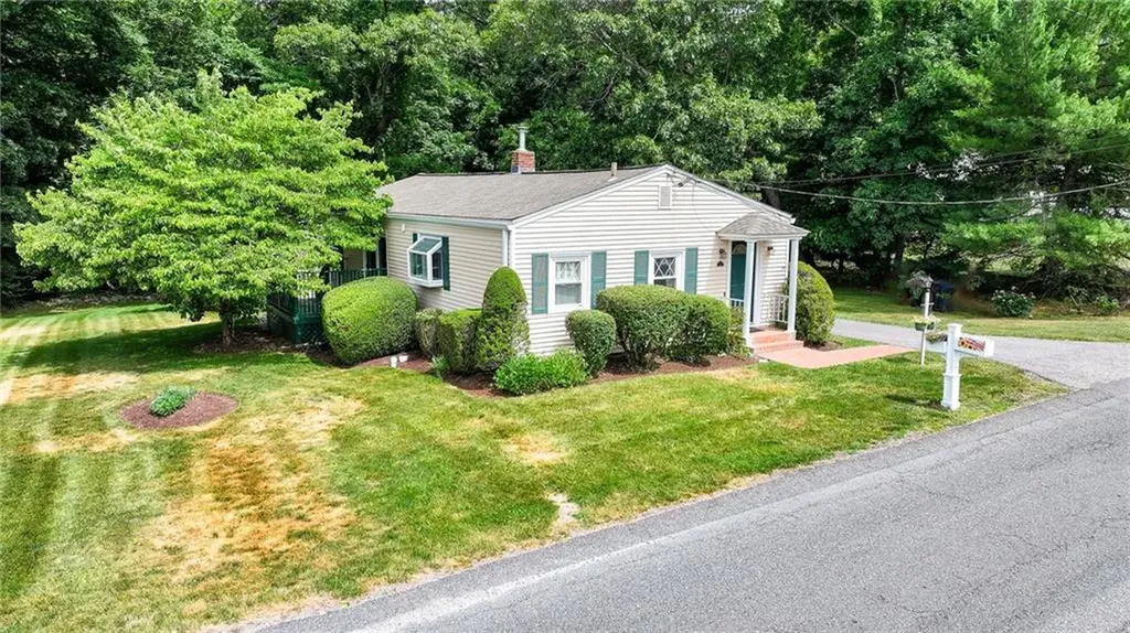71 Roland Street Cumberland RI 02864