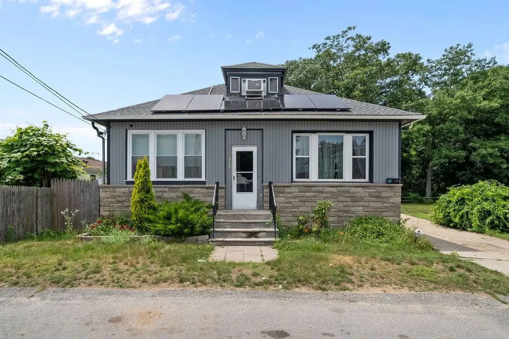 310 Langdon Street North Providence RI 02904