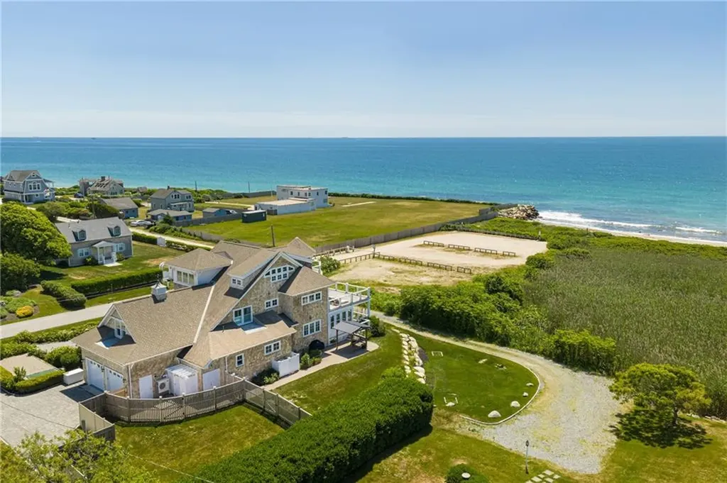 37 Coast Guard Avenue South Kingstown RI 02879