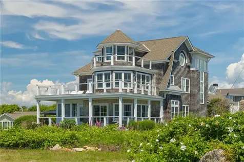37 Coast Guard Avenue South Kingstown RI 02879