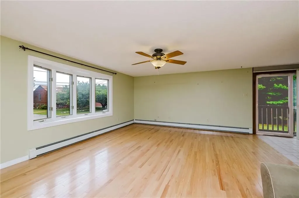 333 Hancock Street Tiverton RI 02878