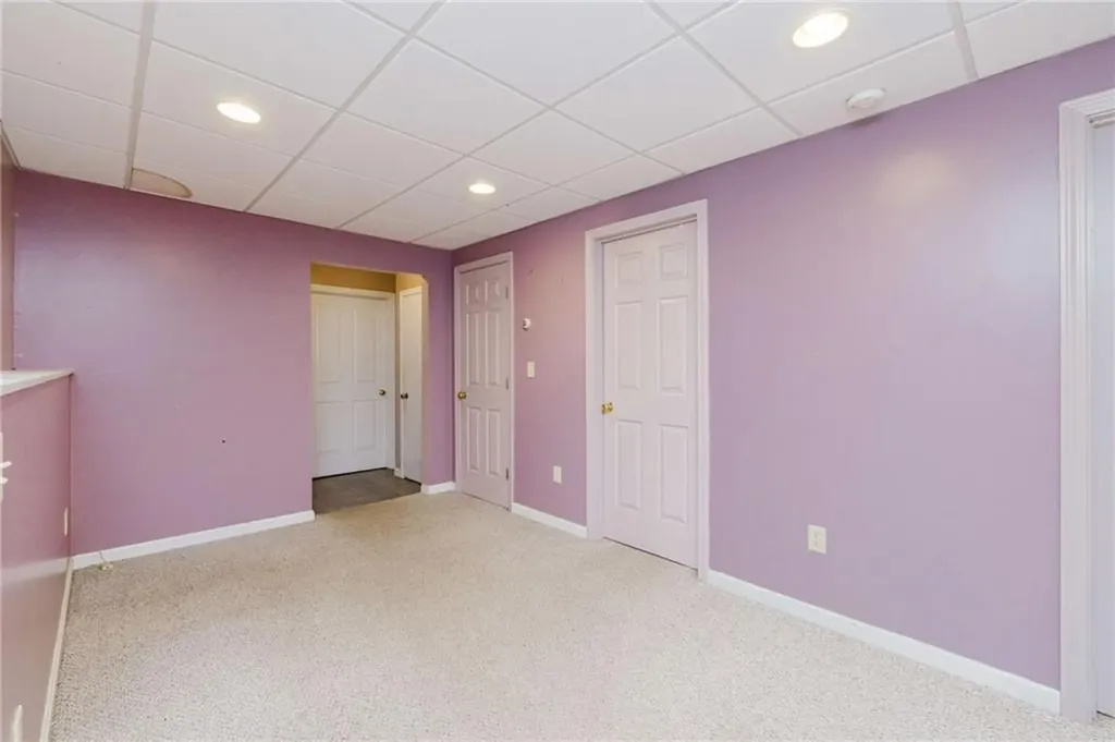 333 Hancock Street Tiverton RI 02878