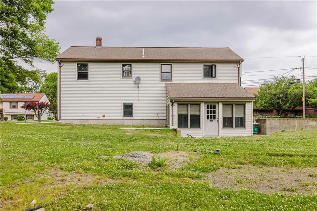 333 Hancock Street Tiverton RI 02878