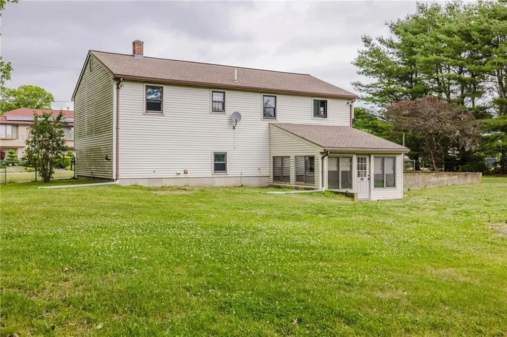 333 Hancock Street Tiverton RI 02878