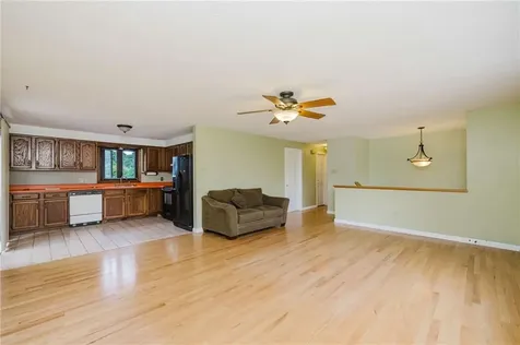 333 Hancock Street Tiverton RI 02878