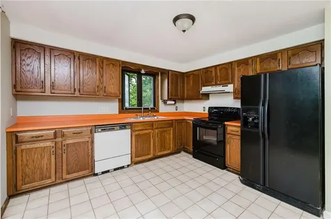 333 Hancock Street Tiverton RI 02878