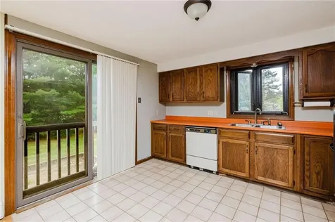 333 Hancock Street Tiverton RI 02878