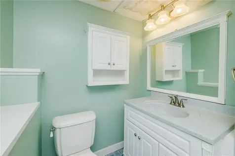 333 Hancock Street Tiverton RI 02878