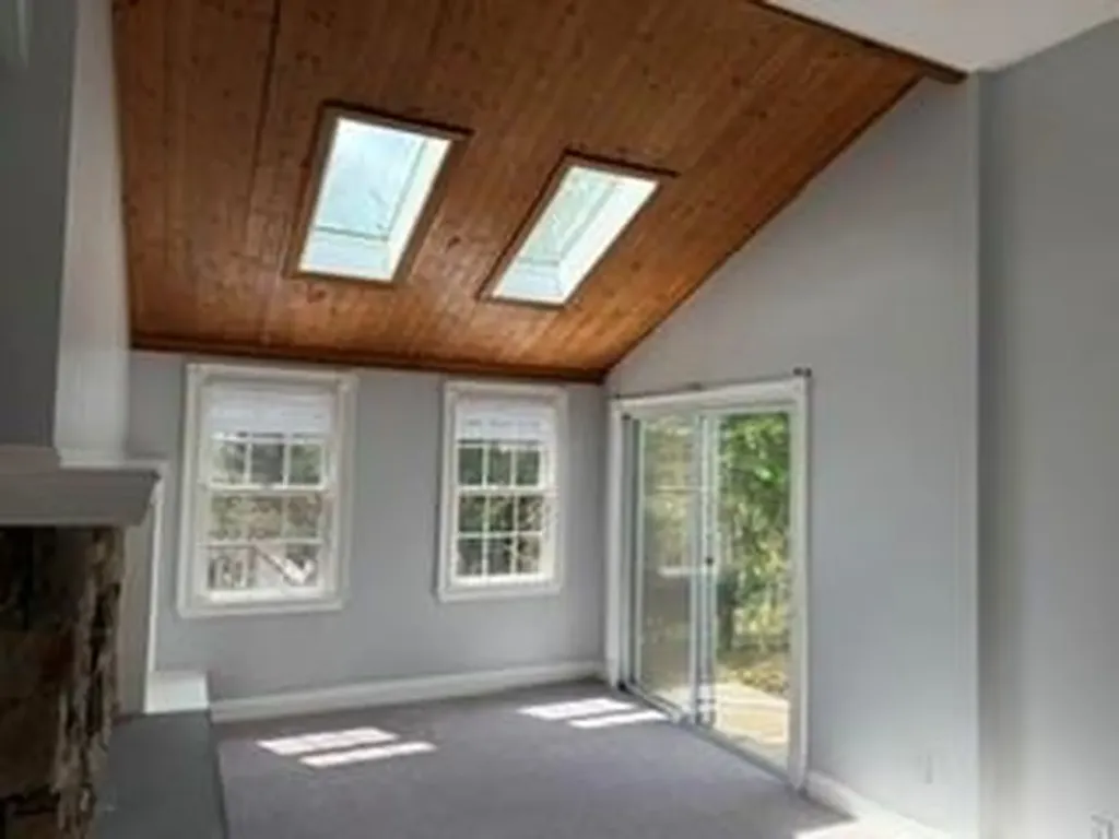 26 Black Creek Lane Warwick RI 02888