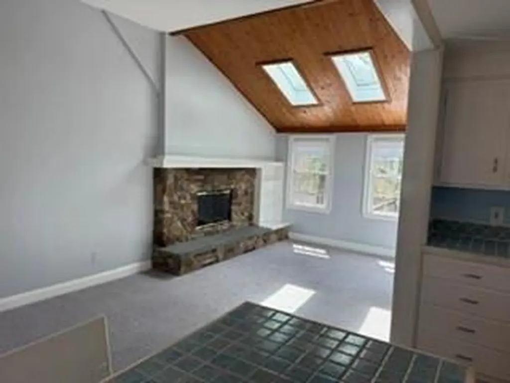 26 Black Creek Lane Warwick RI 02888
