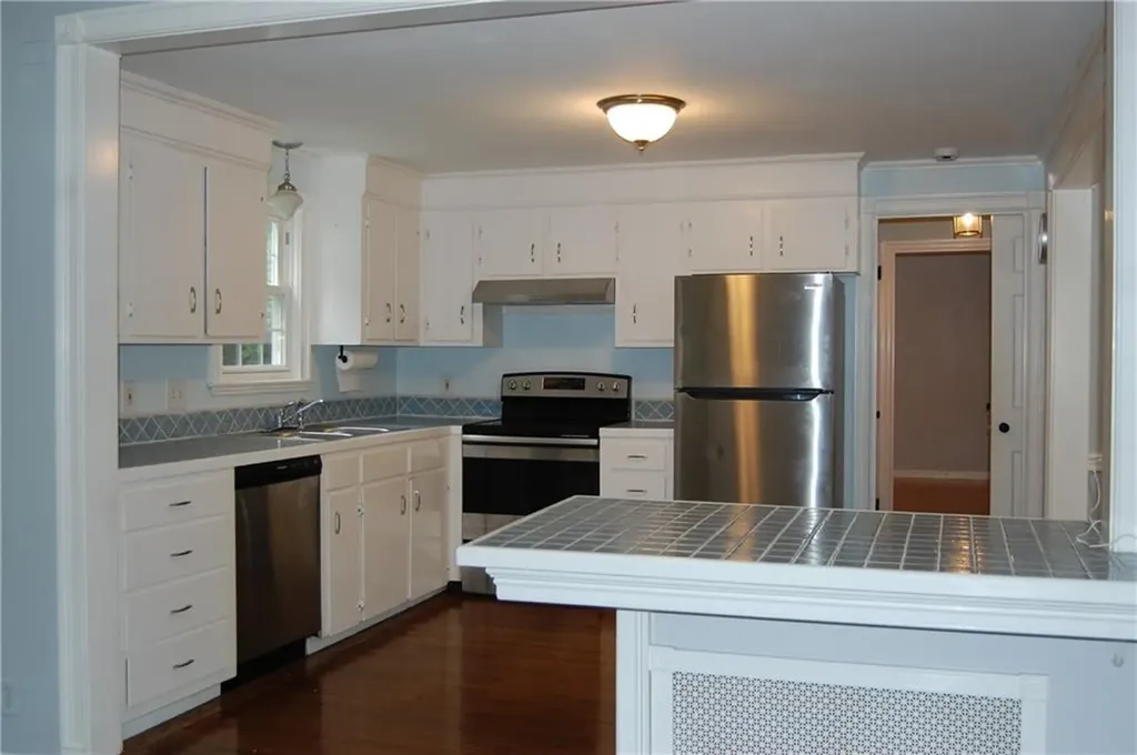 26 Black Creek Lane Warwick RI 02888