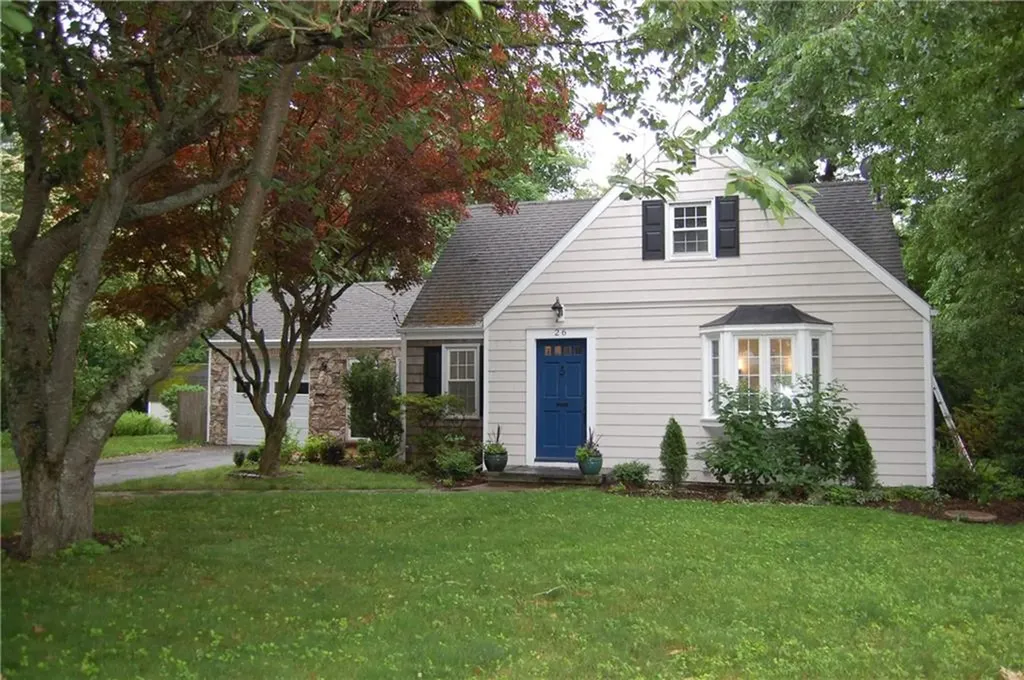 26 Black Creek Lane Warwick RI 02888