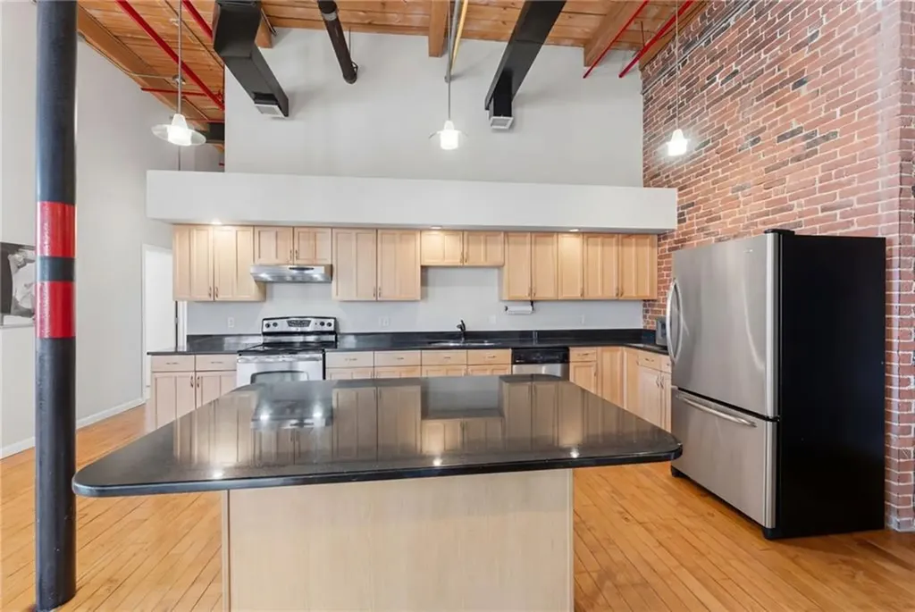 82 Orange Street Providence RI 02903