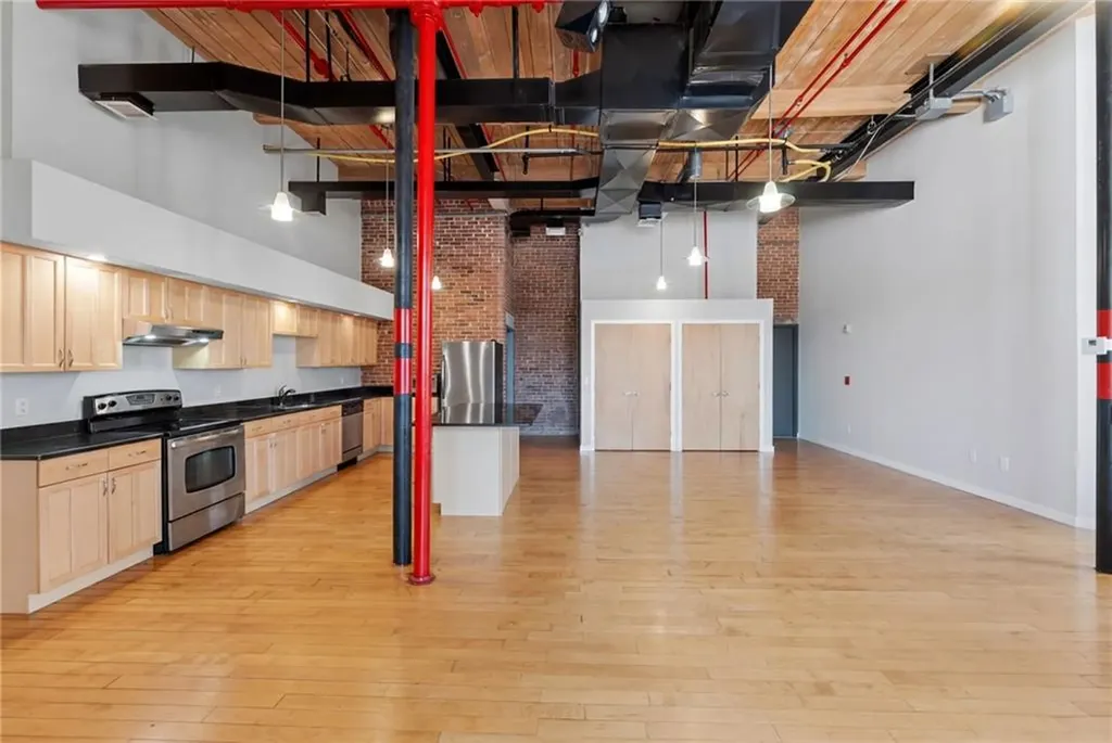 82 Orange Street Providence RI 02903