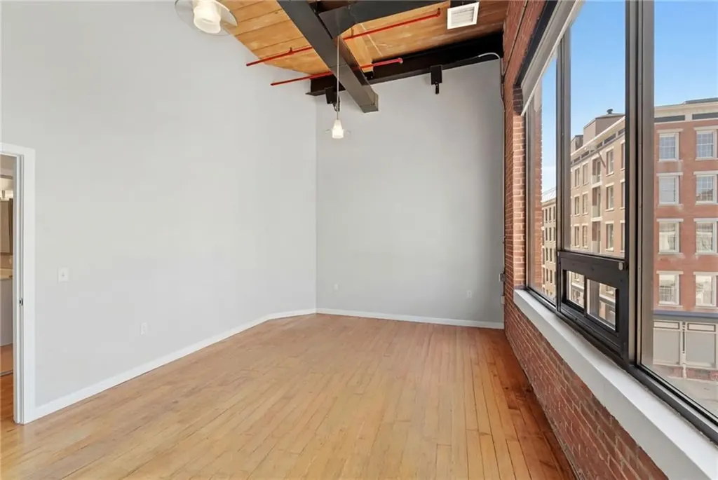 82 Orange Street Providence RI 02903