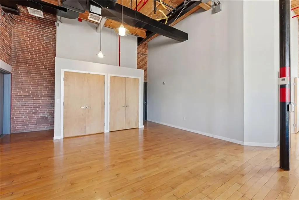 82 Orange Street Providence RI 02903