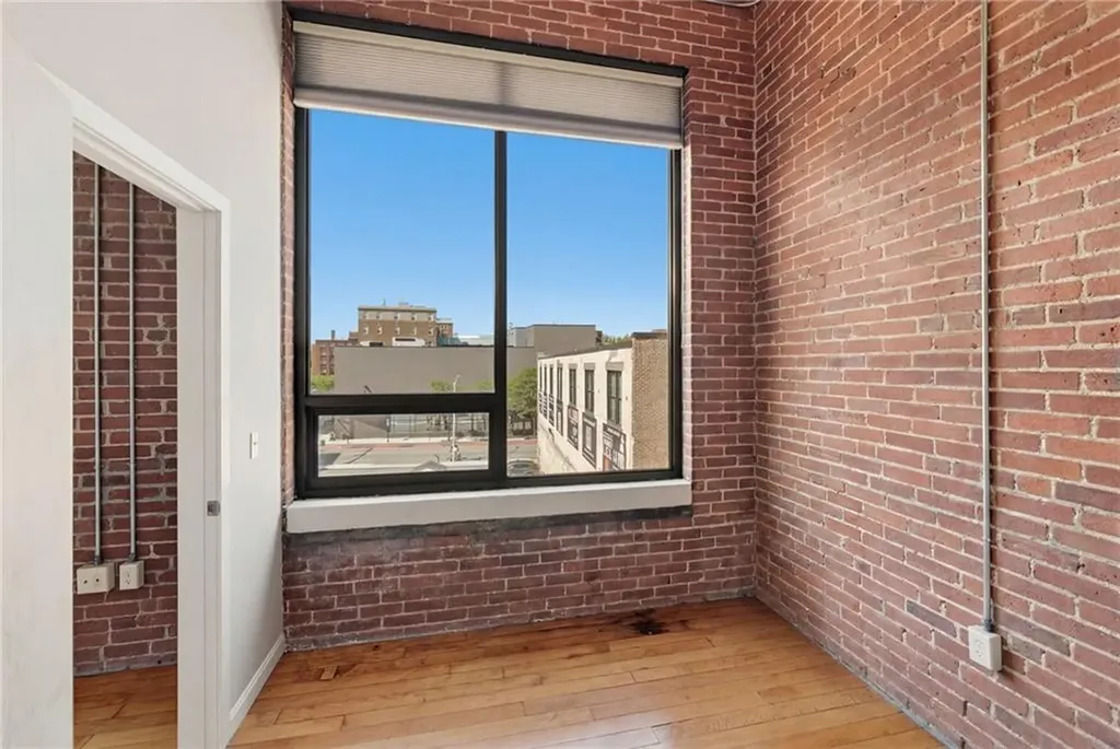 82 Orange Street Providence RI 02903
