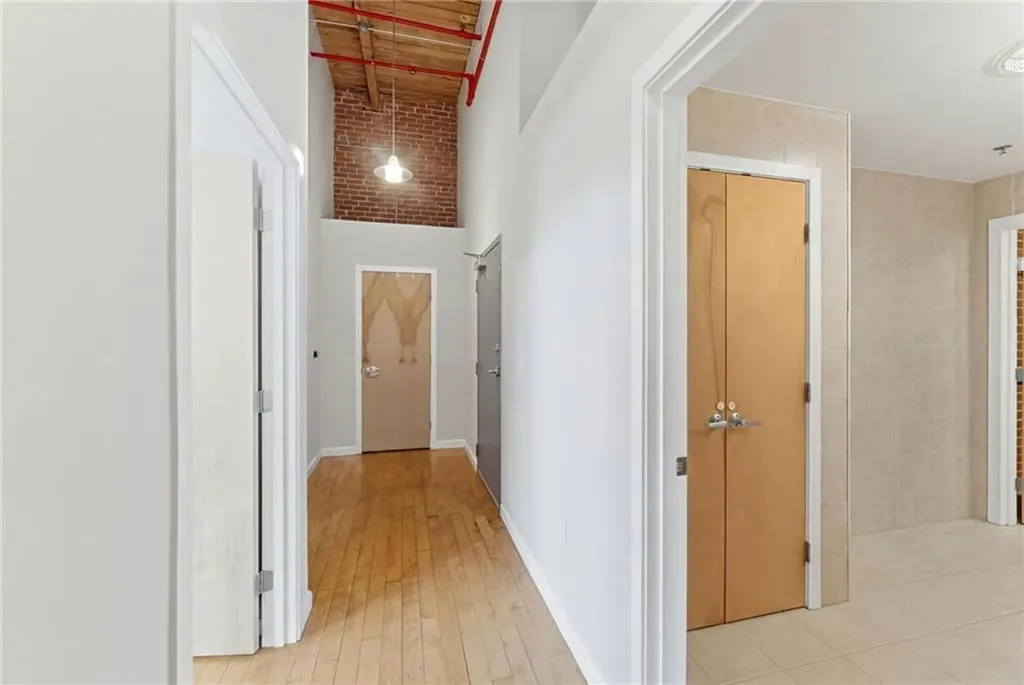 82 Orange Street Providence RI 02903