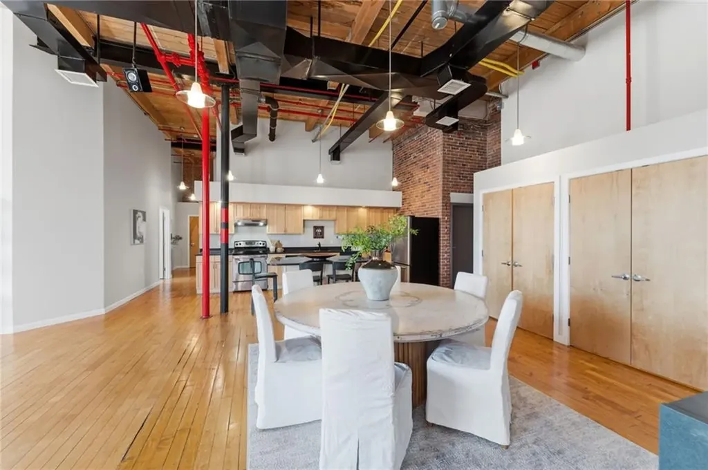 82 Orange Street Providence RI 02903