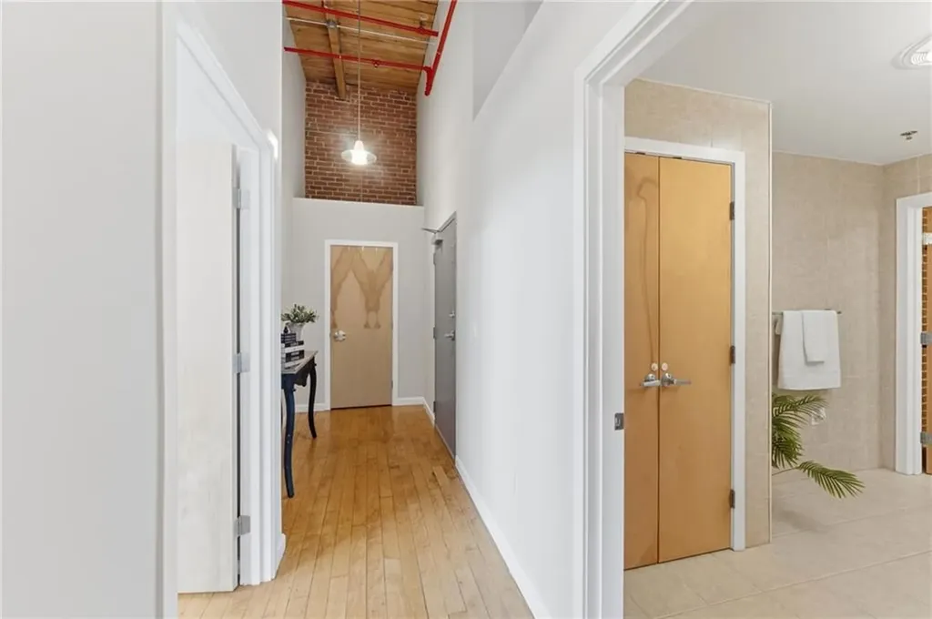 82 Orange Street Providence RI 02903