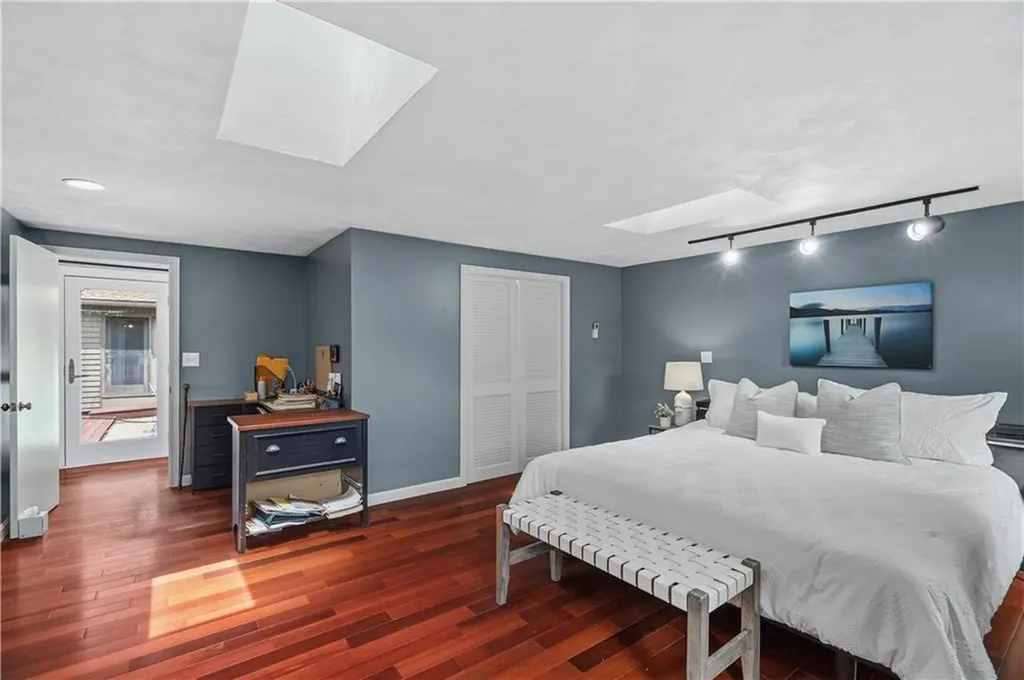 32 Ridge Road Bristol RI 02809
