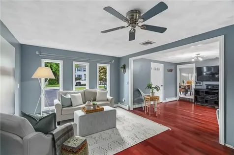 32 Ridge Road Bristol RI 02809