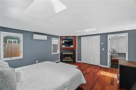 32 Ridge Road Bristol RI 02809