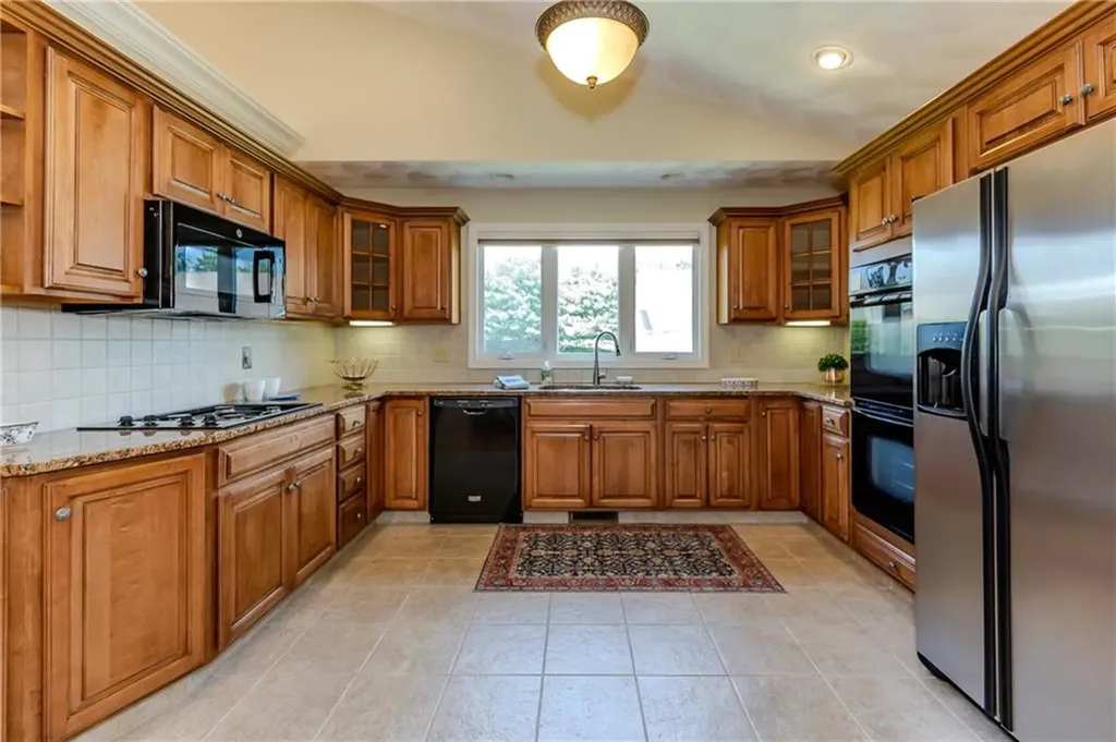 3 Sweet Corn Drive Cranston RI 02921