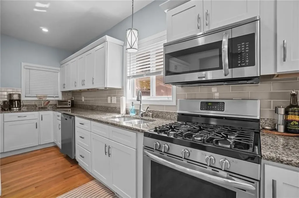 22 Taft Avenue Providence RI 02906