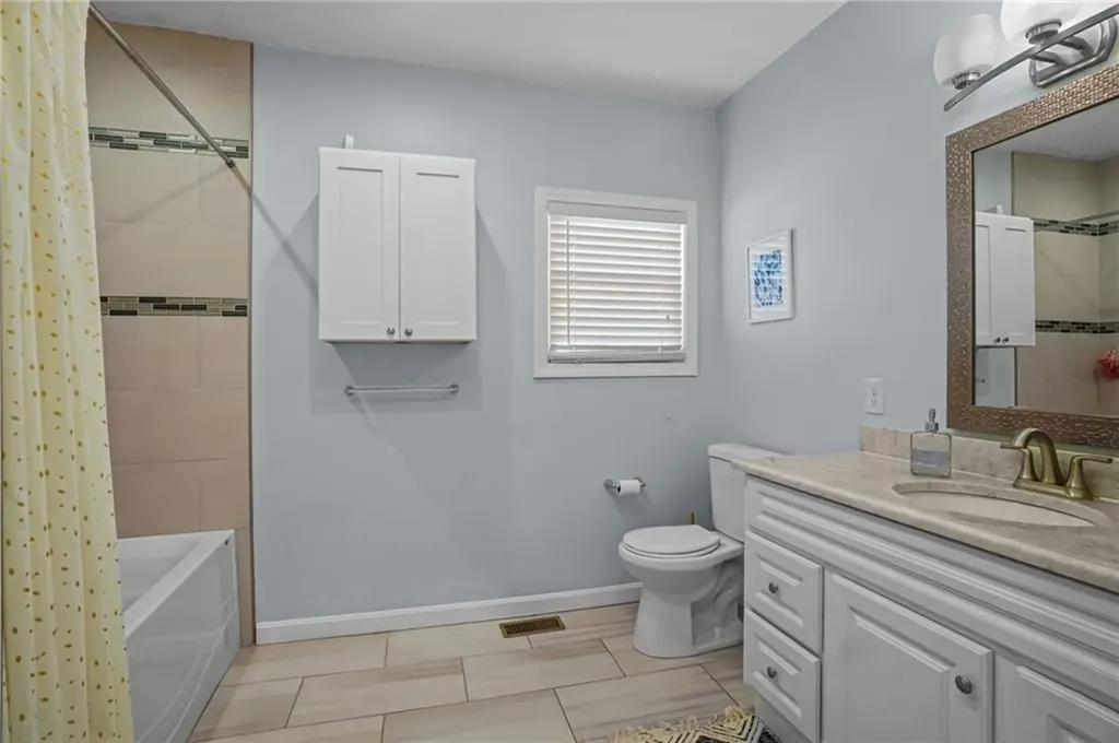 22 Taft Avenue Providence RI 02906