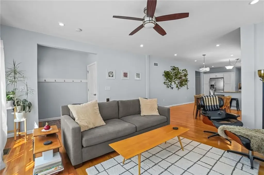 22 Taft Avenue Providence RI 02906