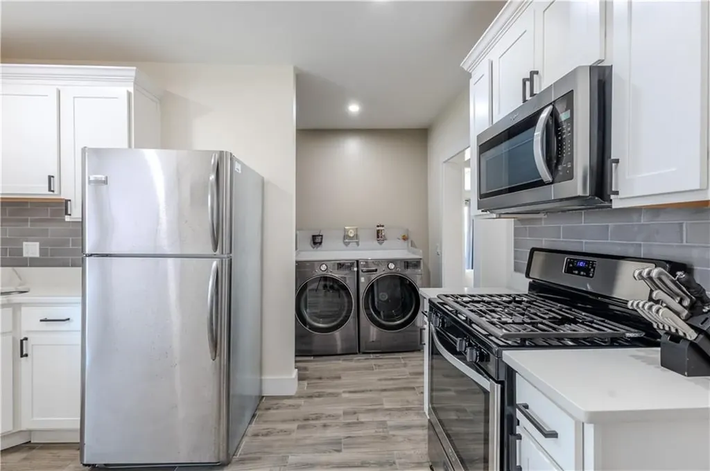 1640 Cranston Street Cranston RI 02930