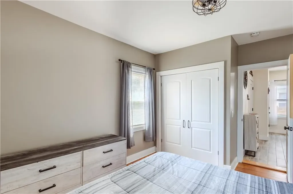 1640 Cranston Street Cranston RI 02930