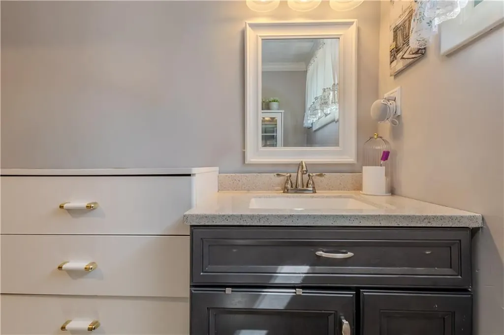 1640 Cranston Street Cranston RI 02930