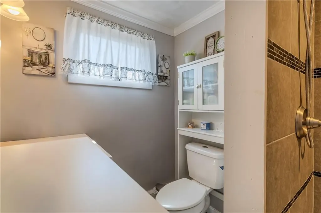 1640 Cranston Street Cranston RI 02930