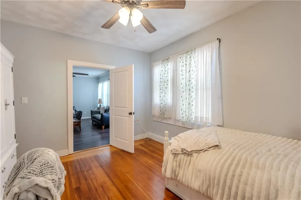 1640 Cranston Street Cranston RI 02930