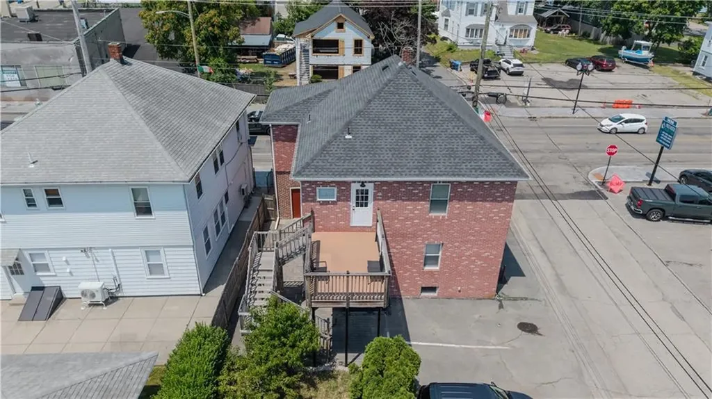 1640 Cranston Street Cranston RI 02930