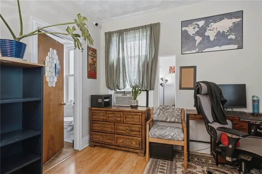61 Douglas Avenue Providence RI 02908