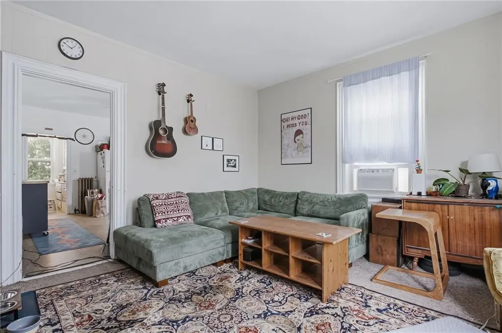 61 Douglas Avenue Providence RI 02908