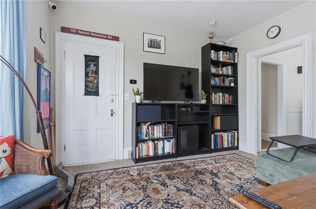 61 Douglas Avenue Providence RI 02908