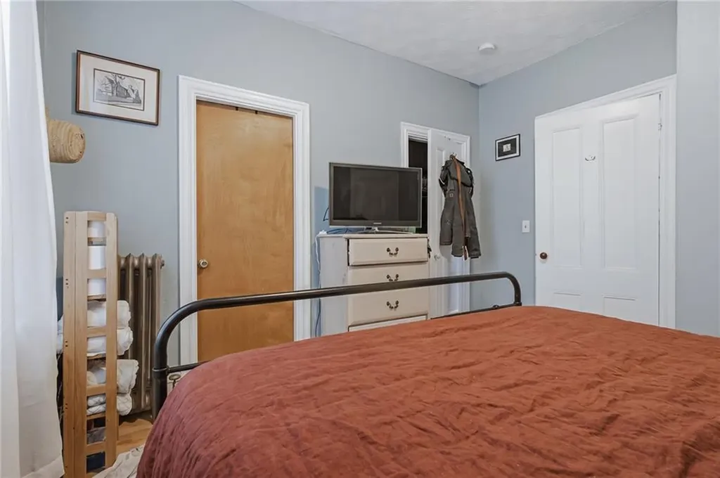 61 Douglas Avenue Providence RI 02908