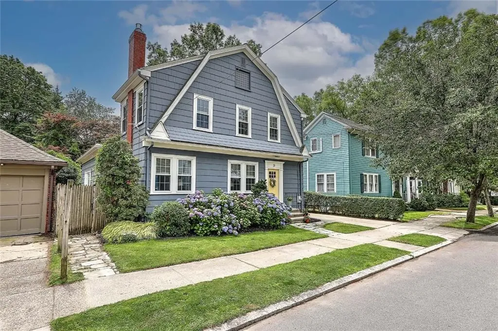 31 Clarendon Avenue Providence RI 02906