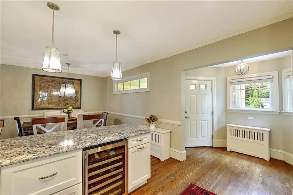 31 Clarendon Avenue Providence RI 02906